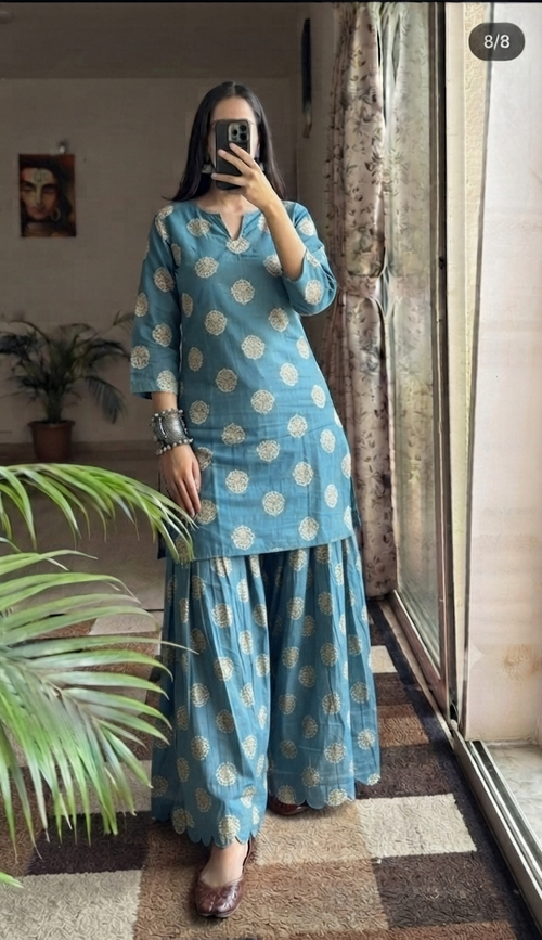 Blue color with screen print pure cotton fabric